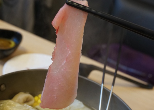 高雄 鳳山。湯饌涮涮鍋，來自澎湖的海味