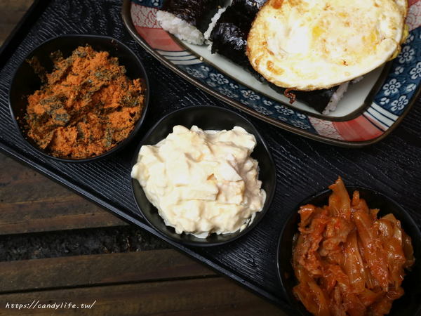 忠武海苔飯捲便當:台中美食│忠武海苔飯捲便當〃隱藏在一中巷弄的平價美食,讓學生們一吃就愛上的韓式料理!!