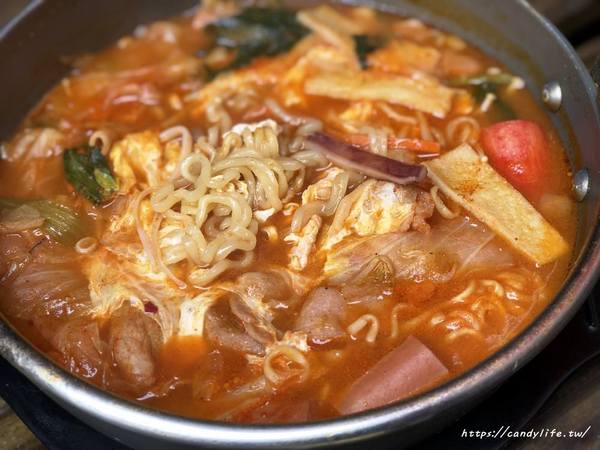 忠武海苔飯捲便當:台中美食│忠武海苔飯捲便當〃隱藏在一中巷弄的平價美食,讓學生們一吃就愛上的韓式料理!!