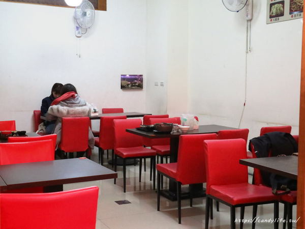 忠武海苔飯捲便當:台中美食│忠武海苔飯捲便當〃隱藏在一中巷弄的平價美食,讓學生們一吃就愛上的韓式料理!!