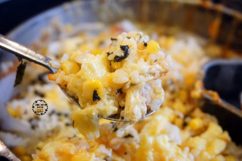 奔跑吧年糕鍋,台中一中街平價韓式料理,澎湃起司雞鍋,炸雞沾滿起司超過癮 - Cyndi loves享食天堂