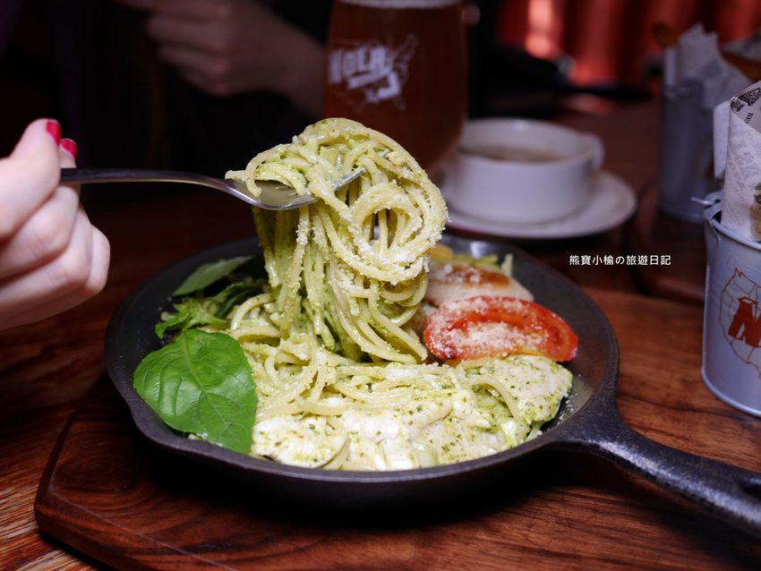 【台中北屯美食】Nola Kitchen紐澳良小廚崇德店,台中高質感餐酒館,下午也有營業唷!新鮮現開英國生蠔好好吃,還有獨家楓糖鬆餅炸雞。 @熊寶小榆の旅遊日記 【台中北屯美食】Nola Kitchen紐澳良小廚崇德店,台中高質感餐酒館,下午也有營業唷!新鮮現開英國生蠔好好吃,還有獨家楓糖鬆餅炸雞。 @熊寶小榆の旅遊日記