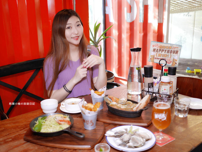 【台中北屯美食】Nola Kitchen紐澳良小廚崇德店,台中高質感餐酒館,下午也有營業唷!新鮮現開英國生蠔好好吃,還有獨家楓糖鬆餅炸雞。 @熊寶小榆の旅遊日記 【台中北屯美食】Nola Kitchen紐澳良小廚崇德店,台中高質感餐酒館,下午也有營業唷!新鮮現開英國生蠔好好吃,還有獨家楓糖鬆餅炸雞。 @熊寶小榆の旅遊日記