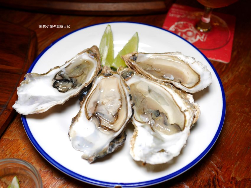 【台中北屯美食】Nola Kitchen紐澳良小廚崇德店,台中高質感餐酒館,下午也有營業唷!新鮮現開英國生蠔好好吃,還有獨家楓糖鬆餅炸雞。 @熊寶小榆の旅遊日記 【台中北屯美食】Nola Kitchen紐澳良小廚崇德店,台中高質感餐酒館,下午也有營業唷!新鮮現開英國生蠔好好吃,還有獨家楓糖鬆餅炸雞。 @熊寶小榆の旅遊日記