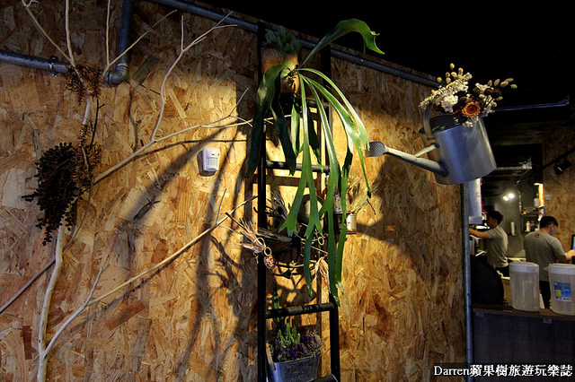 『桃園中壢sogo商圈美食』Postman(漢堡x早午餐x義式料理專賣店)★藏身巷弄的人氣早午餐下午茶