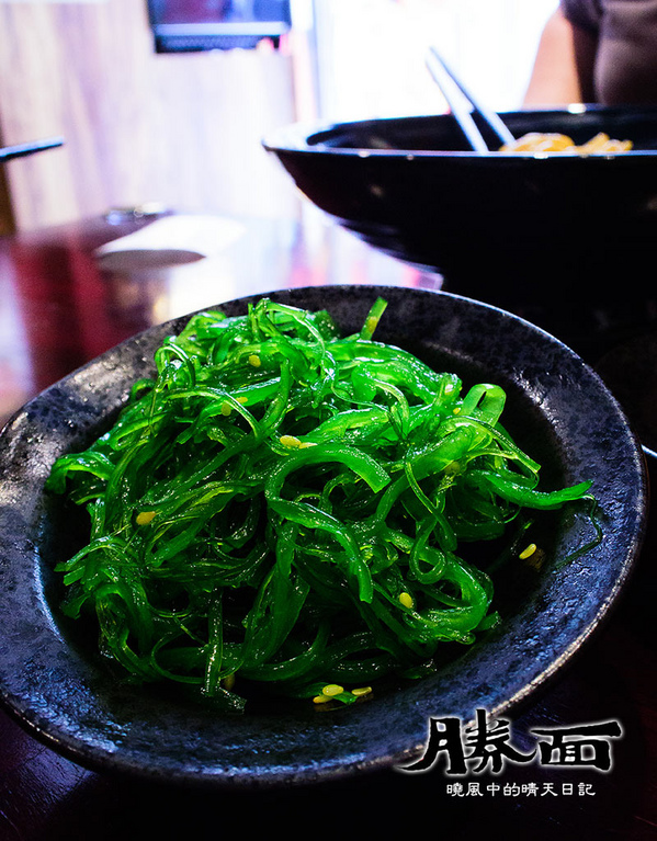 勝麵(士林夜市店)：【台北士林 | 勝麵】充滿牛肉香氣的麻辣麵好選擇