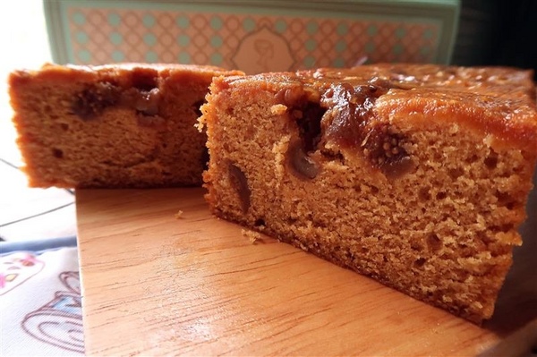 Candy Wedding：Candy Wedding 彌月蛋糕試吃 焦糖無花果/檸檬糖霜/莓果醬/杏仁香橙蛋糕 彌月禮盒影片~