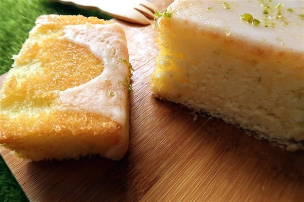 Candy Wedding：Candy Wedding 彌月蛋糕試吃 焦糖無花果/檸檬糖霜/莓果醬/杏仁香橙蛋糕 彌月禮盒影片~