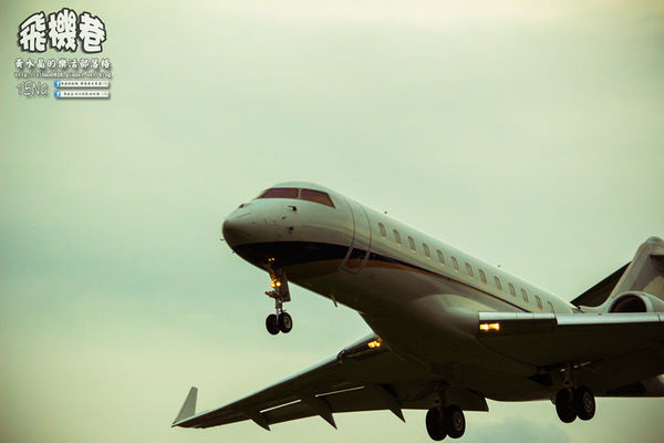 濱江街180巷(飛機巷)|《台北市松山區飛機迷必來近距離拍攝景點推薦;飛機巷裡的震撼力,好威!》