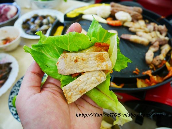 韓國Kitchen Art 元祖夯肉不沾烤盤 34cm (15).JPG