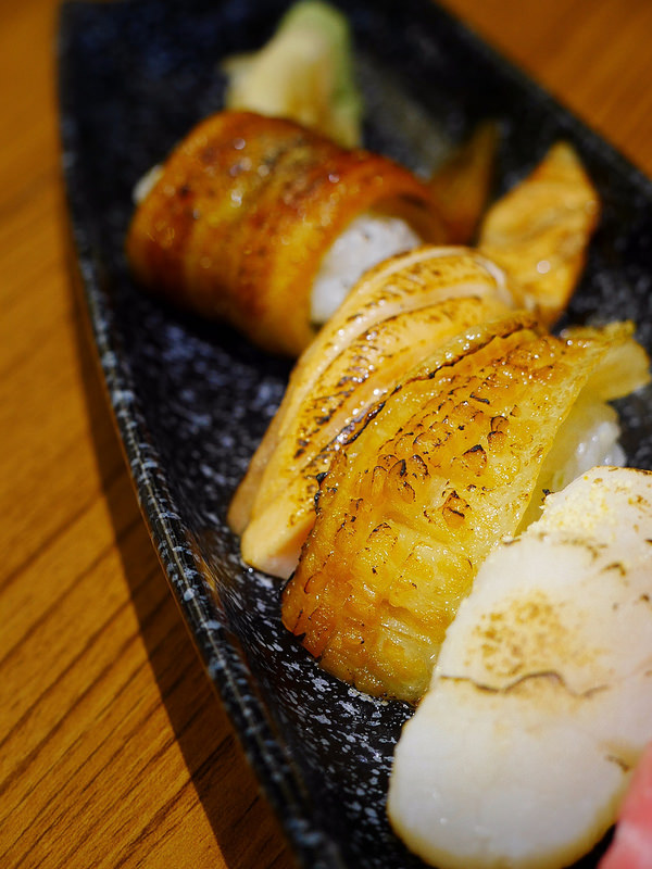 【南京復興日式料理】腹一杯Haraipai-丼飯-居酒屋| 手掌大的生蠔太誇張!!! 平價日式美食|海膽、干貝、鰻魚...山珍海味都在桌上啦！