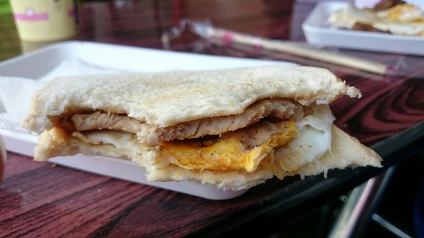 老江紅茶牛奶：高雄裕誠店~老江紅茶牛奶~高雄必吃的早餐店~