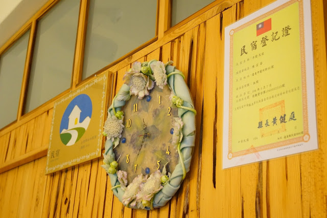 台東市 「半閒民宿」 - SGS認證民宿 撲鼻木頭香的健康木作民宿