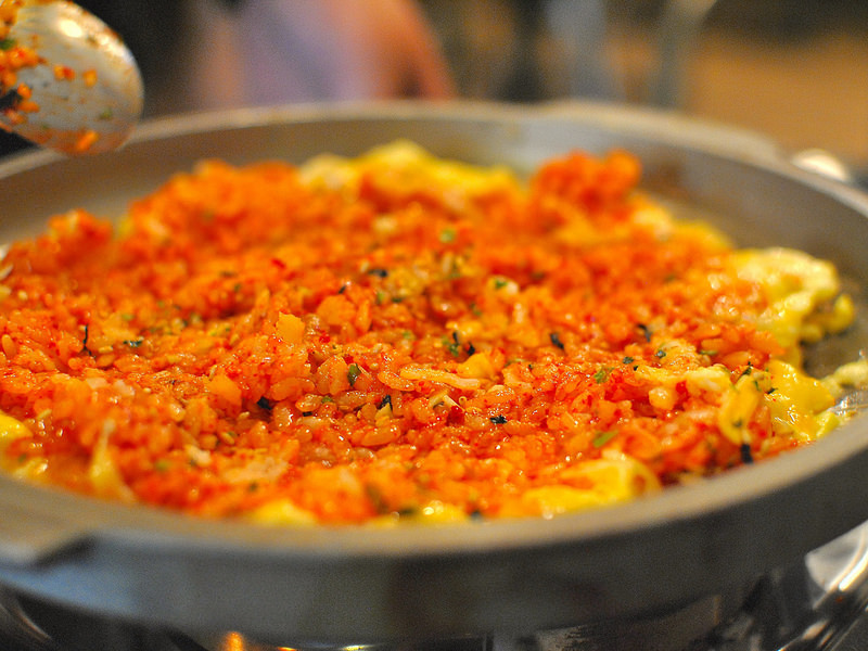 【中壢SOGO韓式】AgMA起司惡魔| 炒飯也能熔岩?! 招牌必點春川炒雞鍋！吃到爽的起士料理與多款韓國米酒,氣泡酒！