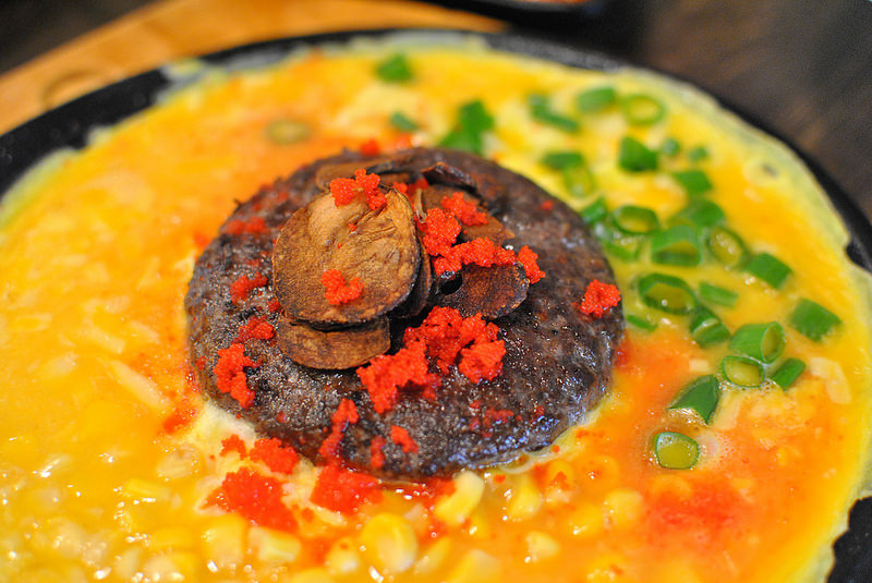 【中壢SOGO韓式】AgMA起司惡魔| 炒飯也能熔岩?! 招牌必點春川炒雞鍋！吃到爽的起士料理與多款韓國米酒,氣泡酒！