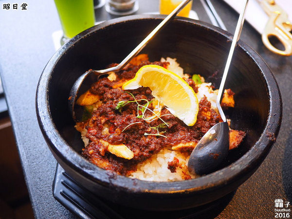 昭日堂：昭日堂燒肉名門，秋季燒肉加火鍋，三人用餐超划算！