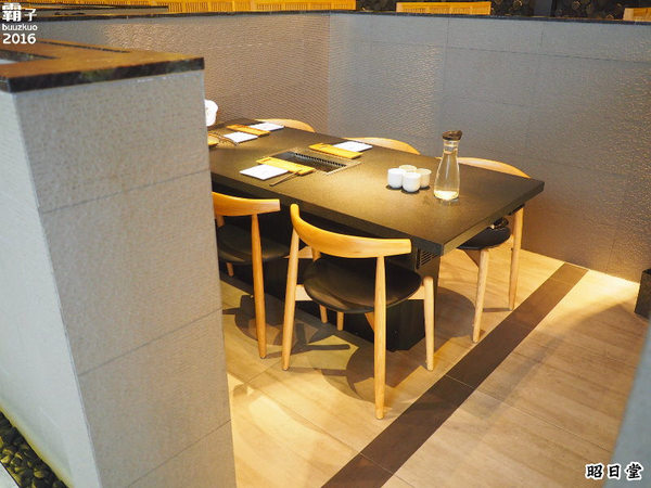 昭日堂：昭日堂燒肉名門，秋季燒肉加火鍋，三人用餐超划算！