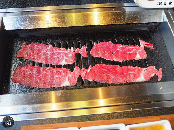 昭日堂：昭日堂燒肉名門，秋季燒肉加火鍋，三人用餐超划算！