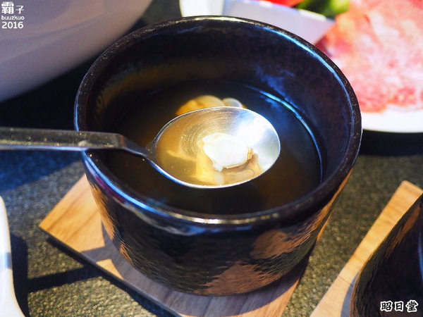 昭日堂：昭日堂燒肉名門，秋季燒肉加火鍋，三人用餐超划算！