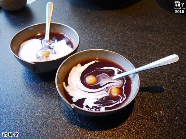 昭日堂：昭日堂燒肉名門，秋季燒肉加火鍋，三人用餐超划算！