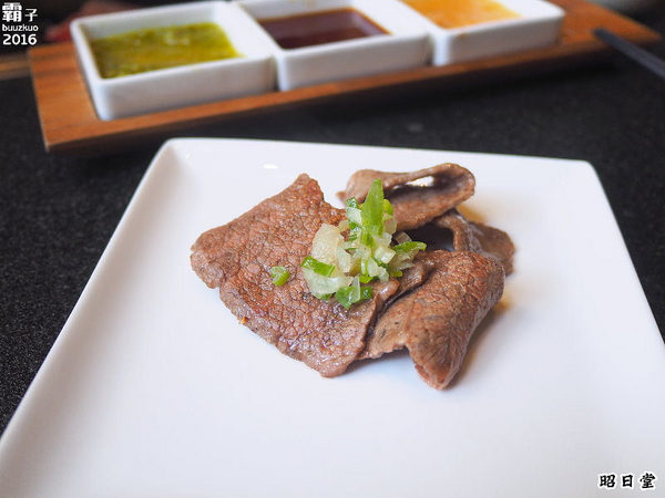 昭日堂：昭日堂燒肉名門，秋季燒肉加火鍋，三人用餐超划算！