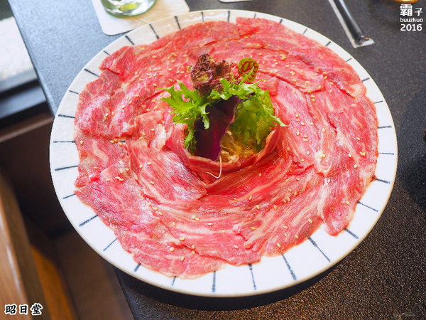 昭日堂：昭日堂燒肉名門，秋季燒肉加火鍋，三人用餐超划算！