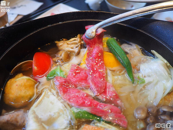 昭日堂：昭日堂燒肉名門，秋季燒肉加火鍋，三人用餐超划算！