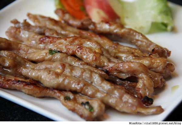 昭日堂燒肉：《食記》台中南屯區‧「昭日堂燒肉 Shou Nichi Dou Yakiniku」，獨特的八國聯軍燒肉各種口味各種肉類一次滿足！【食尚玩家推薦】