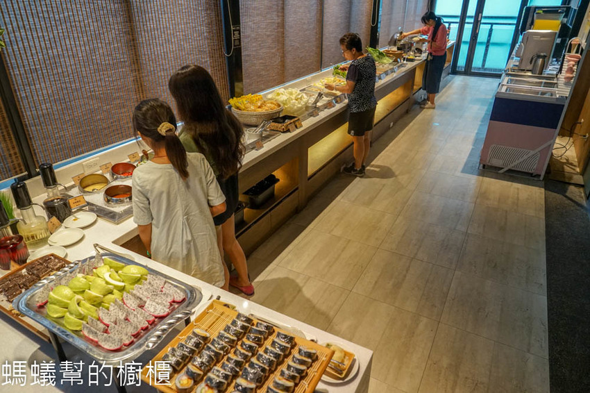 昭日堂鍋煮 | 台中海鮮鍋物推薦,新推出平日午晚餐肉肉吃到飽活動,肉品海鮮自助吧美味再進化,吃飽更能吃的巧思。 - 螞蟻幫的櫥櫃