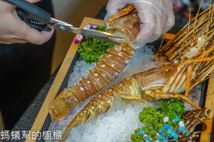 昭日堂鍋煮 | 台中海鮮鍋物推薦,新推出平日午晚餐肉肉吃到飽活動,肉品海鮮自助吧美味再進化,吃飽更能吃的巧思。 - 螞蟻幫的櫥櫃