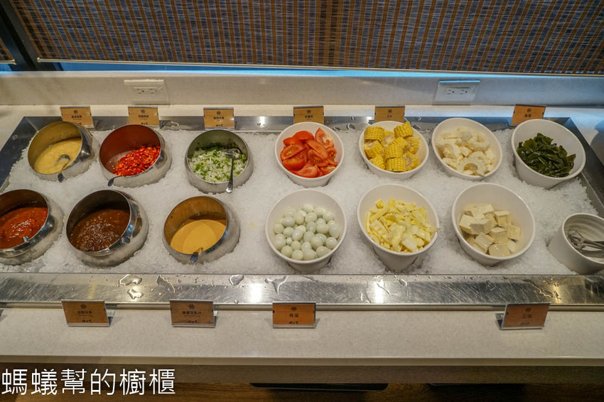 昭日堂鍋煮 | 台中海鮮鍋物推薦,新推出平日午晚餐肉肉吃到飽活動,肉品海鮮自助吧美味再進化,吃飽更能吃的巧思。 - 螞蟻幫的櫥櫃