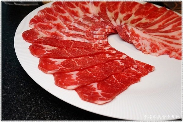 昭日堂燒肉:台中南屯』昭日堂燒肉║食尚玩家推薦,愜意日式禪風,多款精緻套餐,燒肉控們快來大快朵頤吧(附菜單)