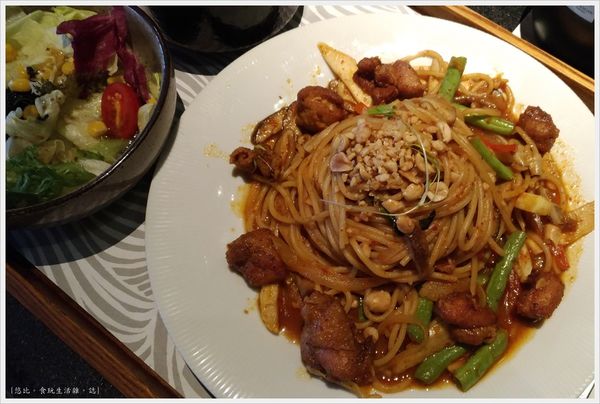 昭日堂-午間套餐-泰式酸辣雞肉直麵-5.jpg