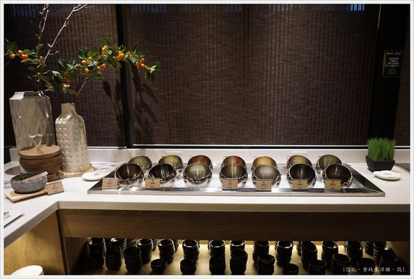 昭日堂-2F鍋物-醬料區-2.JPG