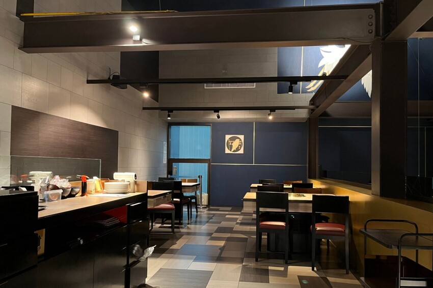 全程專人代烤免動手!多款創意燒肉餐點無極限,老饕必點漢堡排、火焰骰子牛,活體波士頓龍蝦更是千元有找!