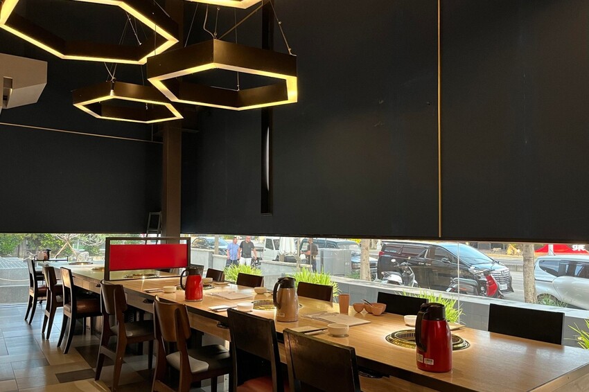 全程專人代烤免動手!多款創意燒肉餐點無極限,老饕必點漢堡排、火焰骰子牛,活體波士頓龍蝦更是千元有找!