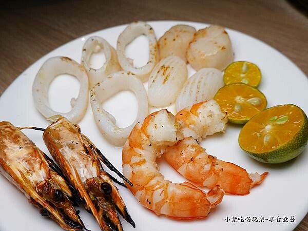烤海鮮-紅巢燒肉工房 (2).jpg