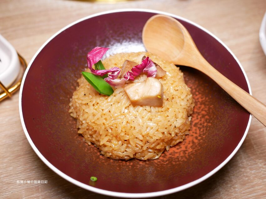 【台中南屯區美食】紅巢燒肉工房公益旗艦店,超平價雙人牛豚燒肉套餐,平日限定1180元!還可加購日本A5和牛、波士頓活龍蝦,生日壽星來店慶生送蛋糕!內文附詳細菜單價位介紹。 @熊寶小榆の旅遊日記