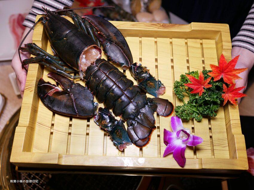 【台中南屯區美食】紅巢燒肉工房公益旗艦店,超平價雙人牛豚燒肉套餐,平日限定1180元!還可加購日本A5和牛、波士頓活龍蝦,生日壽星來店慶生送蛋糕!內文附詳細菜單價位介紹。 @熊寶小榆の旅遊日記