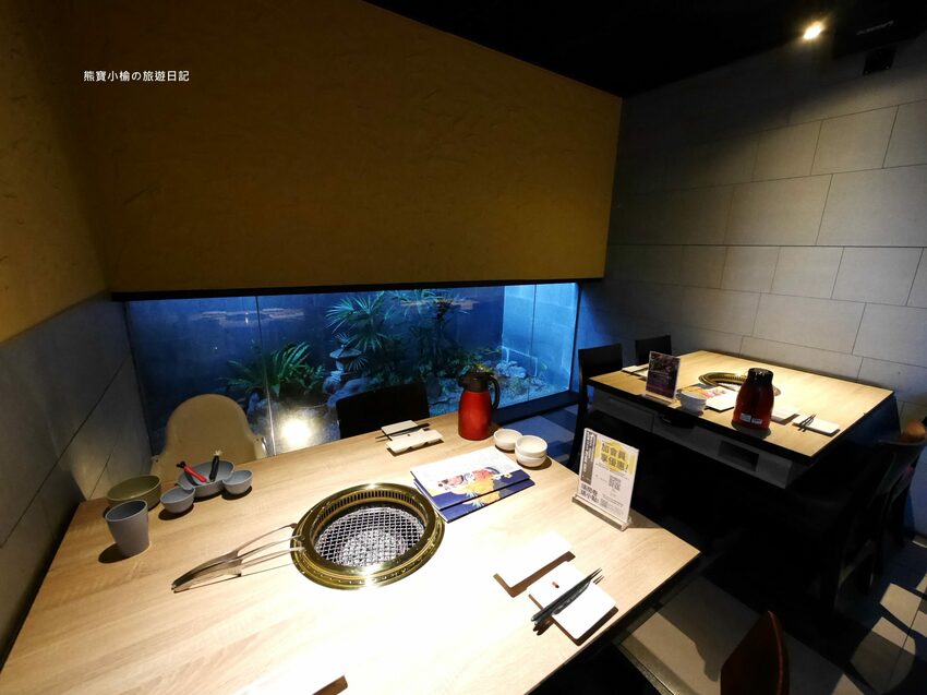 【台中南屯區美食】紅巢燒肉工房公益旗艦店,超平價雙人牛豚燒肉套餐,平日限定1180元!還可加購日本A5和牛、波士頓活龍蝦,生日壽星來店慶生送蛋糕!內文附詳細菜單價位介紹。 @熊寶小榆の旅遊日記