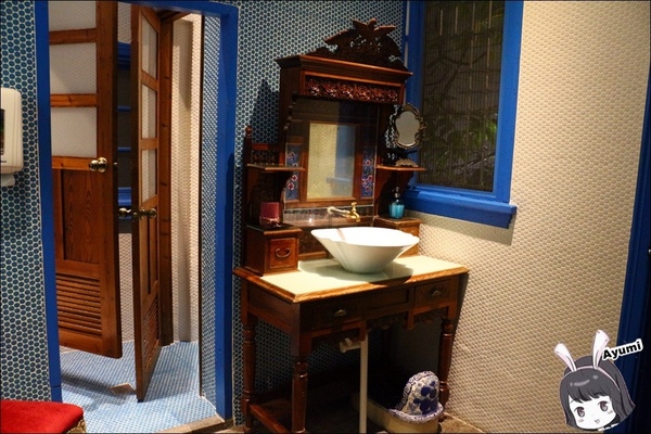 赤崁璽樓：[食記]►台南中西區◄赤崁璽樓-和洋共構特色高樓建築/奶素和全素食餐廳/ 旅遊拍照景點/台南美食推薦/ 台南素食推薦