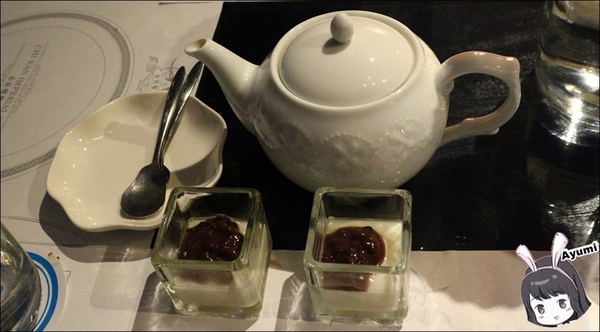 赤崁璽樓：[食記]►台南中西區◄赤崁璽樓-和洋共構特色高樓建築/奶素和全素食餐廳/ 旅遊拍照景點/台南美食推薦/ 台南素食推薦