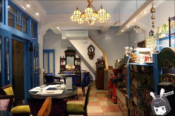 赤崁璽樓：[食記]►台南中西區◄赤崁璽樓-和洋共構特色高樓建築/奶素和全素食餐廳/ 旅遊拍照景點/台南美食推薦/ 台南素食推薦