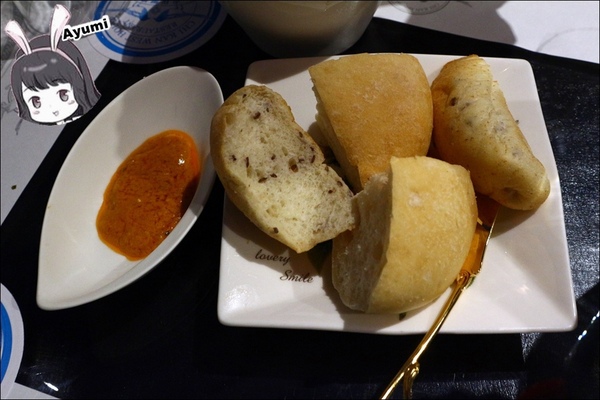 赤崁璽樓：[食記]►台南中西區◄赤崁璽樓-和洋共構特色高樓建築/奶素和全素食餐廳/ 旅遊拍照景點/台南美食推薦/ 台南素食推薦