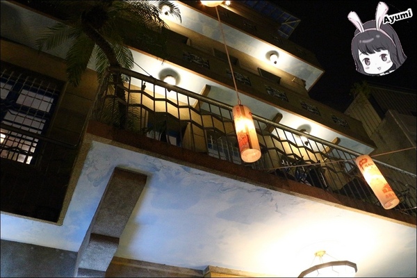 赤崁璽樓：[食記]►台南中西區◄赤崁璽樓-和洋共構特色高樓建築/奶素和全素食餐廳/ 旅遊拍照景點/台南美食推薦/ 台南素食推薦