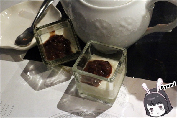 赤崁璽樓：[食記]►台南中西區◄赤崁璽樓-和洋共構特色高樓建築/奶素和全素食餐廳/ 旅遊拍照景點/台南美食推薦/ 台南素食推薦