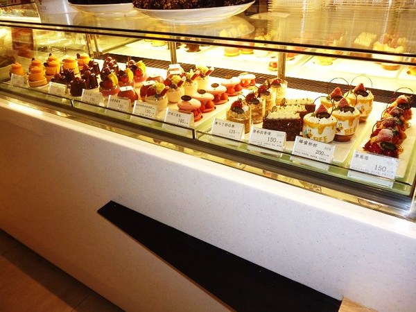 艾斯特烘焙 ERSTE Pâtisserie:酸甜細膩的滋味,品嚐粉紅甜心馬卡龍--艾斯特烘焙 ERSTE Pâtisserie体驗心得 艾斯特烘焙 ERSTE Pâtisserie:酸甜細膩的滋味,品嚐粉紅甜心馬卡龍--艾斯特烘焙 ERSTE Pâtisserie体驗心得