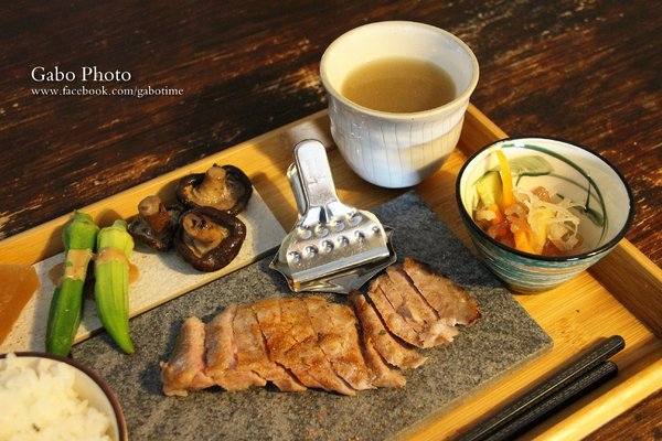 昌津柴魚 しょくじ どころ：【台南】120元的美味日式定食就在『昌津柴魚』！好吃的店家不能只有我知道！>//<