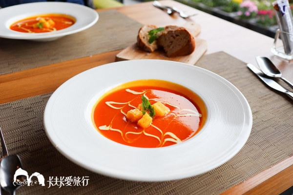 日光私廚：【宜蘭美食】日光私廚｜冬山河畔私廚料理饗宴！頂級牛排櫻桃鴨下午茶甜點咖啡