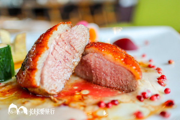 日光私廚：【宜蘭美食】日光私廚｜冬山河畔私廚料理饗宴！頂級牛排櫻桃鴨下午茶甜點咖啡